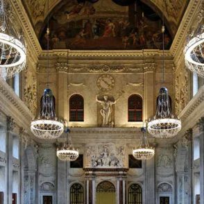 ЭКСКУРСИЯ ВО ДВОРЕЦ НА ПЛОЩАДИ ДАМ В АМСТЕРДАМЕ (фото 4)